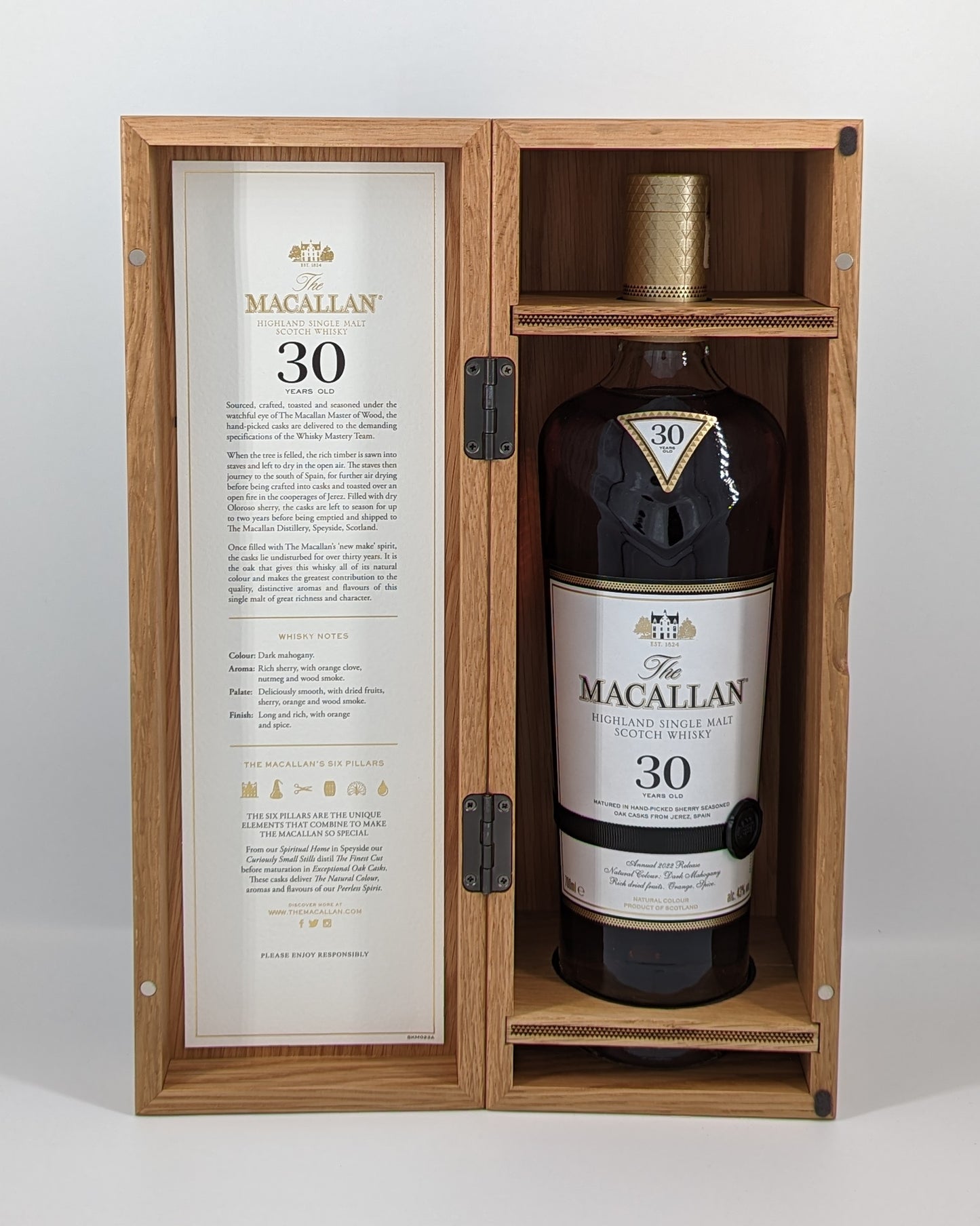 Macallan 30 Năm Sherry Oak 40% 0.7L