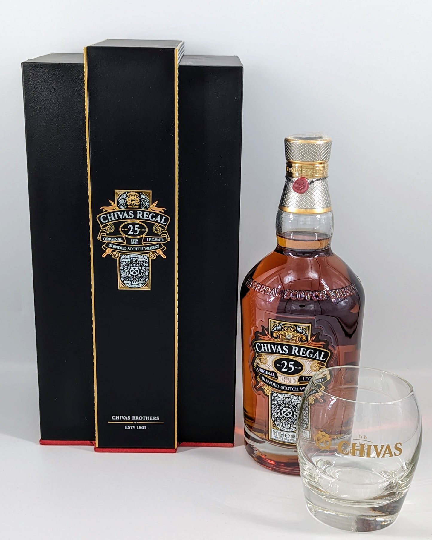 Chivas Regal 25 năm 40% 0,7L