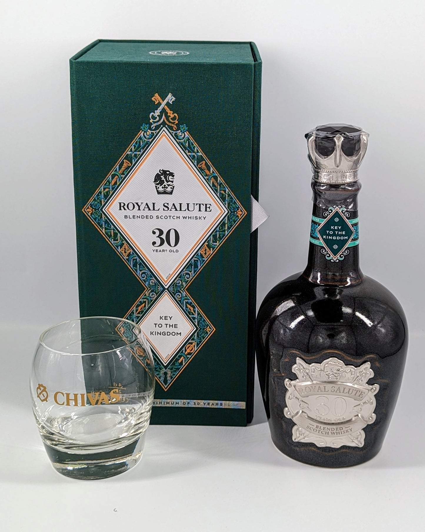 Chivas Royal Salute 30 năm 40% 0,7L